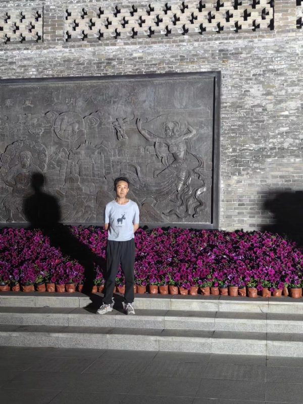 威风凛凛的第一张照片--绵阳相亲服务中心