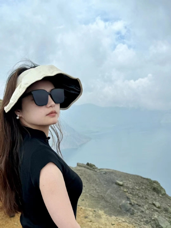 随梦的第一张照片--绵阳相亲服务中心