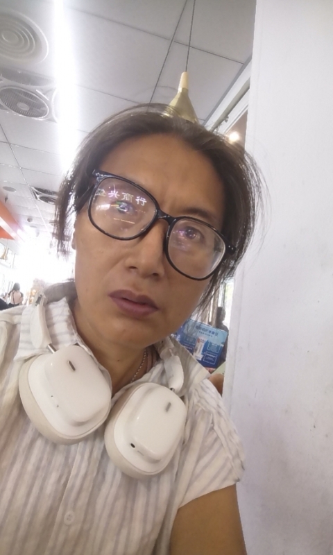 冬天的蔷薇的第三张照片--绵阳相亲服务中心