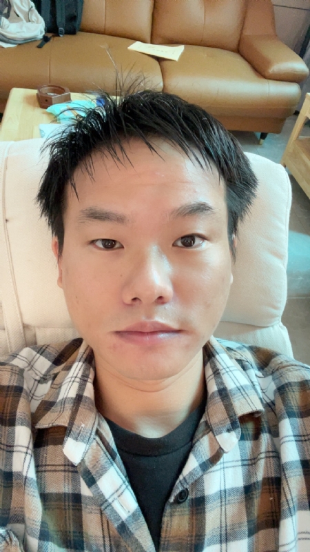 向日葵的第一张照片--绵阳相亲服务中心