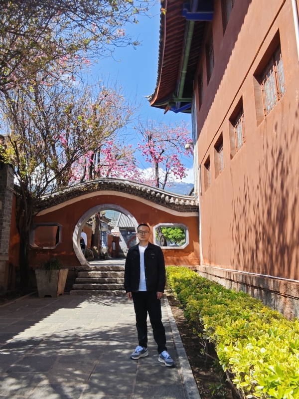 简单的第一张照片--绵阳相亲服务中心