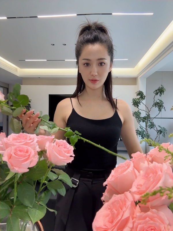 喜糖的第一张照片--绵阳相亲服务中心