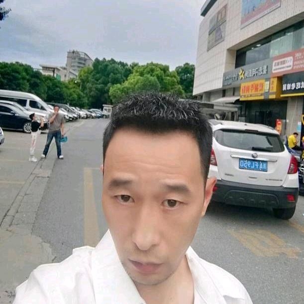 小林的第三张照片--绵阳相亲服务中心