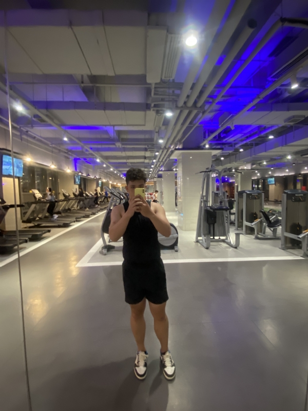 阿龙设计师的第六张照片--绵阳相亲服务中心