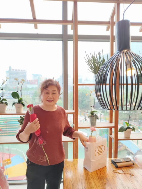 静香的第一张照片--绵阳相亲服务中心