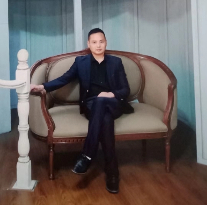 龙行天下的第二张照片--绵阳相亲服务中心