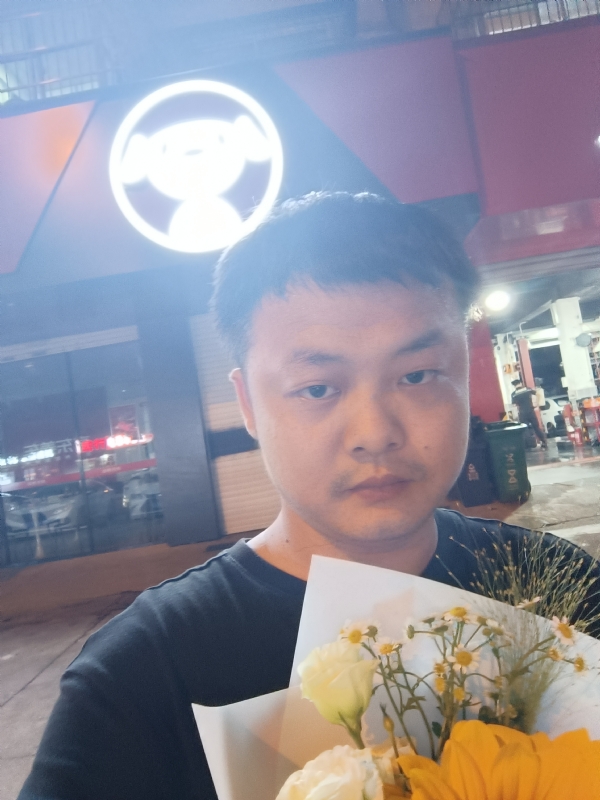 小陈的第一张照片--绵阳相亲服务中心