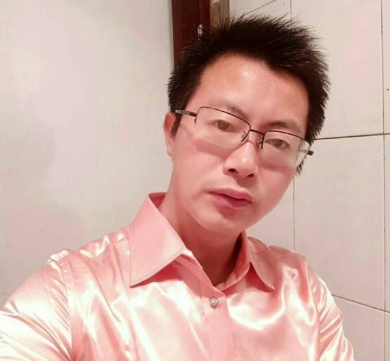 亮亮的第一张照片--绵阳相亲服务中心