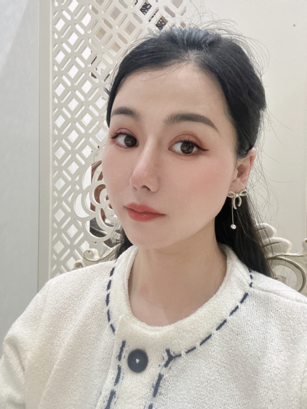 金莉的第一张照片--绵阳相亲服务中心