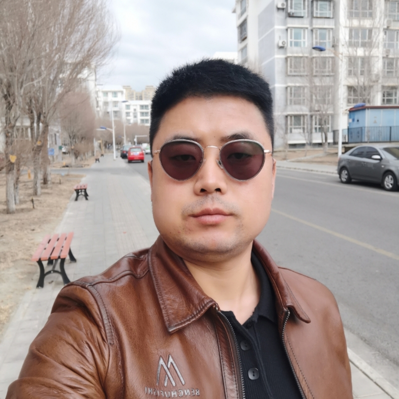 月下听风的第一张照片--绵阳相亲服务中心