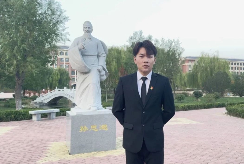 尚明月的第一张照片--绵阳相亲服务中心