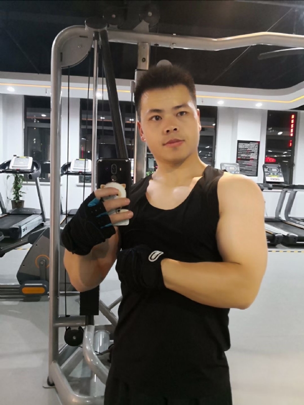 范迪塞尔的第二张照片--绵阳相亲服务中心