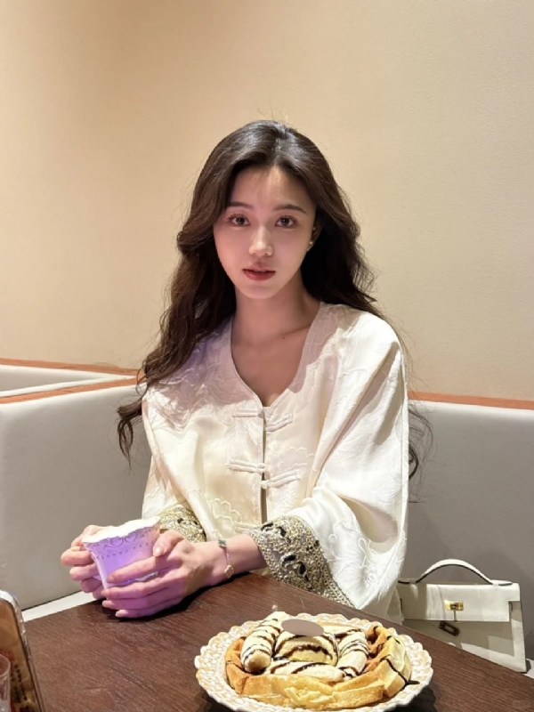 Anna的第二张照片--绵阳相亲服务中心