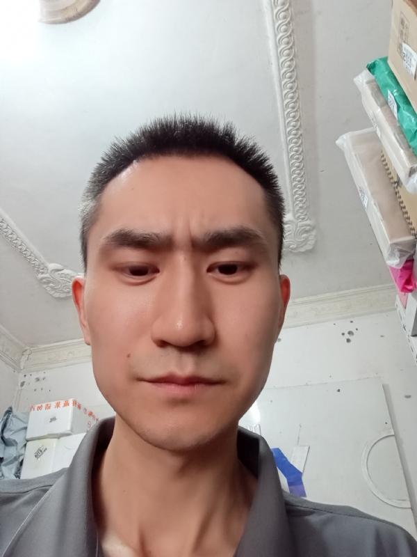 西门吹雪的第一张照片--绵阳相亲服务中心