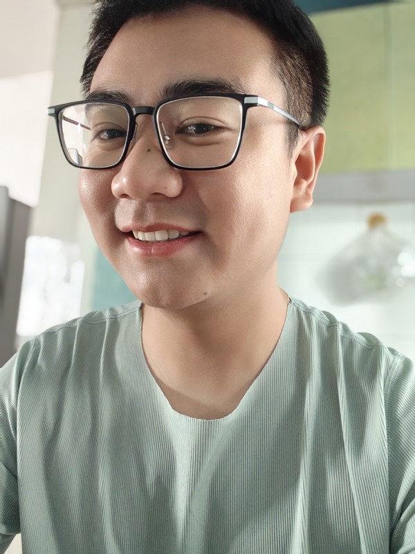 田田向上的第一张照片--绵阳相亲服务中心