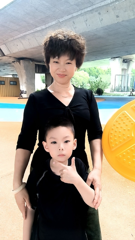 火凤凰的第一张照片--绵阳相亲服务中心