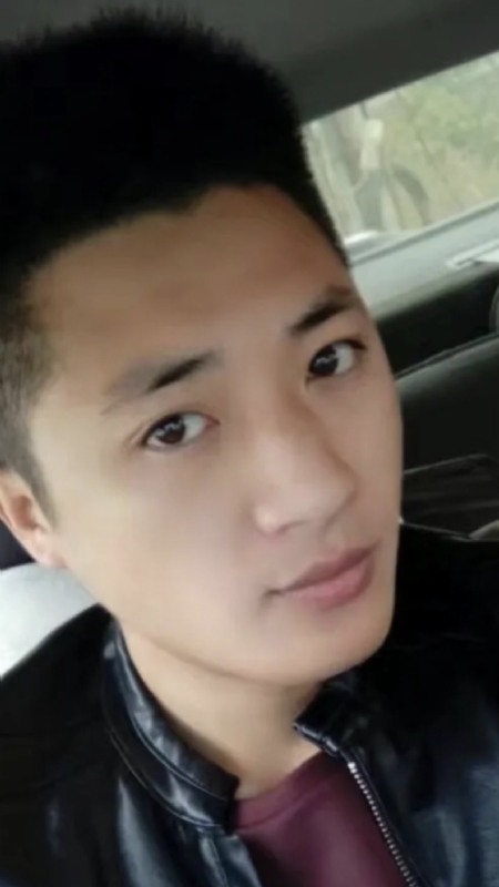 小汤米的第二张照片--绵阳相亲服务中心