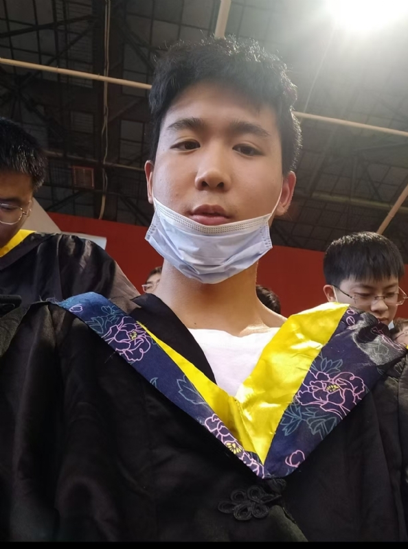 落落大方的第一张照片--绵阳相亲服务中心