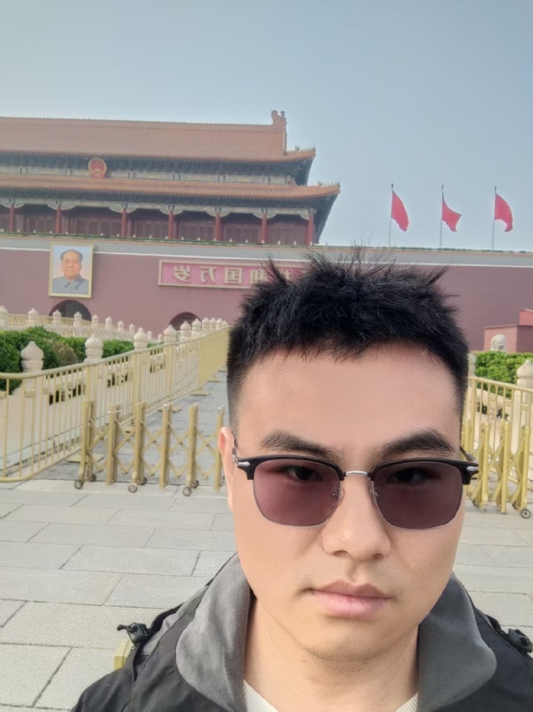 喧嚣的风的第一张照片--绵阳相亲服务中心