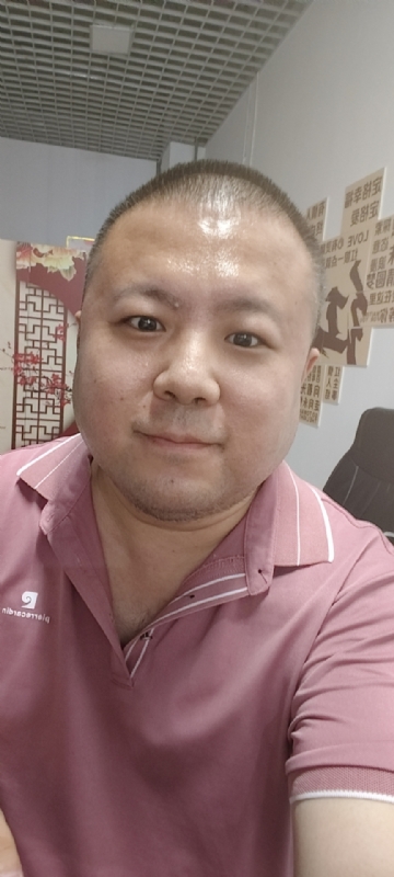 漫步星辰的第一张照片--绵阳相亲服务中心