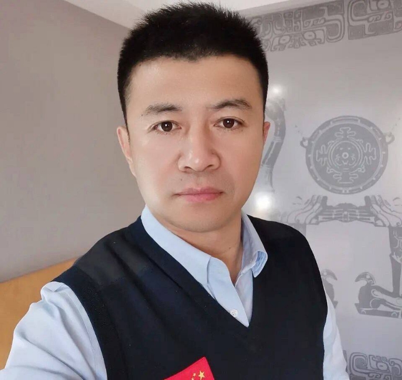 生在红旗下的第二张照片--绵阳相亲服务中心