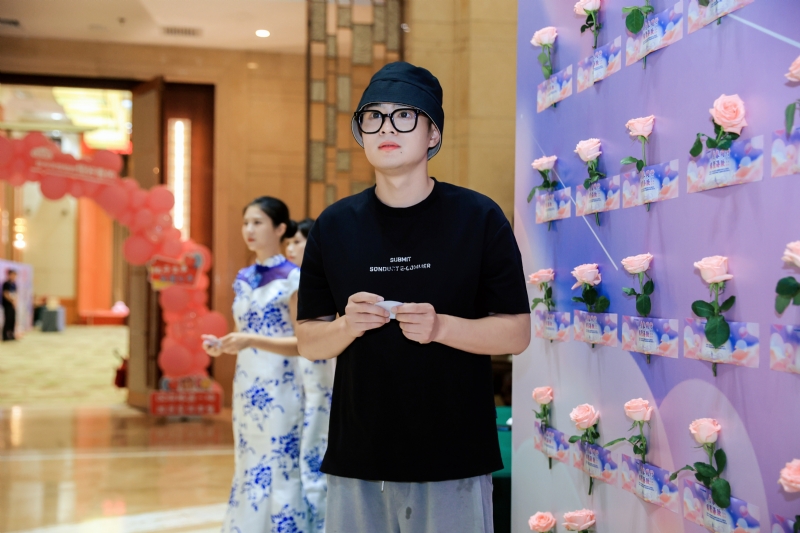 被驯服的象的第一张照片--绵阳相亲服务中心