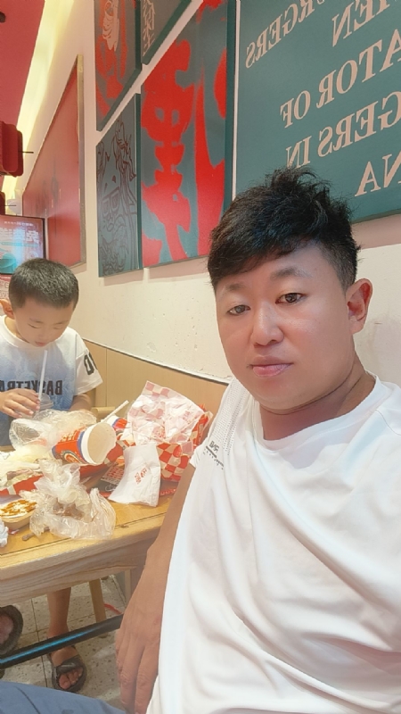 景色宏图的第一张照片--绵阳相亲服务中心