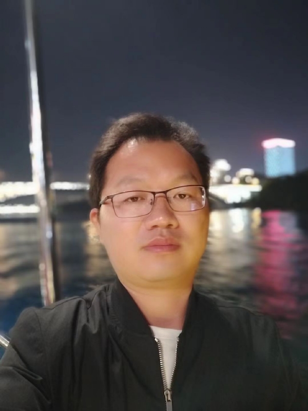 祝你平安的第一张照片--绵阳相亲服务中心