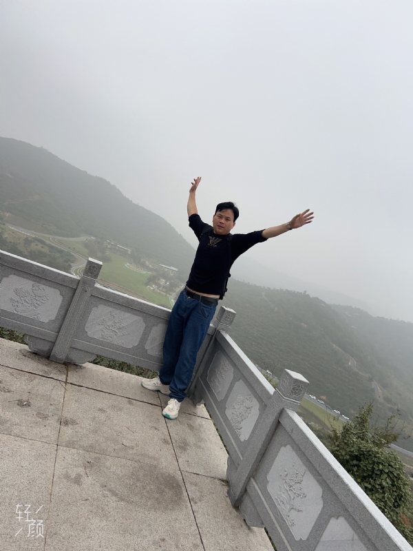 择一人白头偕老的第三张照片--绵阳相亲服务中心