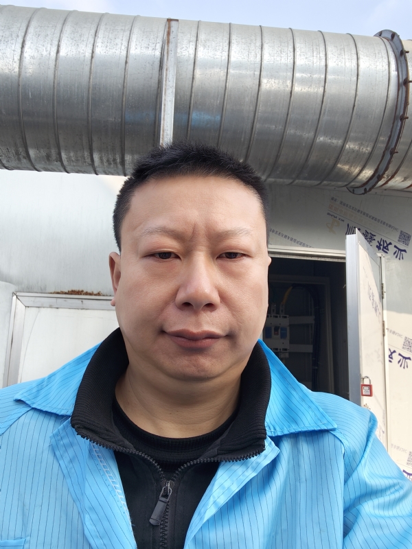 太阳迷眼的第一张照片--绵阳相亲服务中心