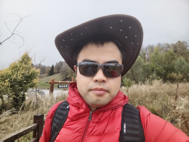 欢乐的笑的第一张照片--绵阳相亲服务中心