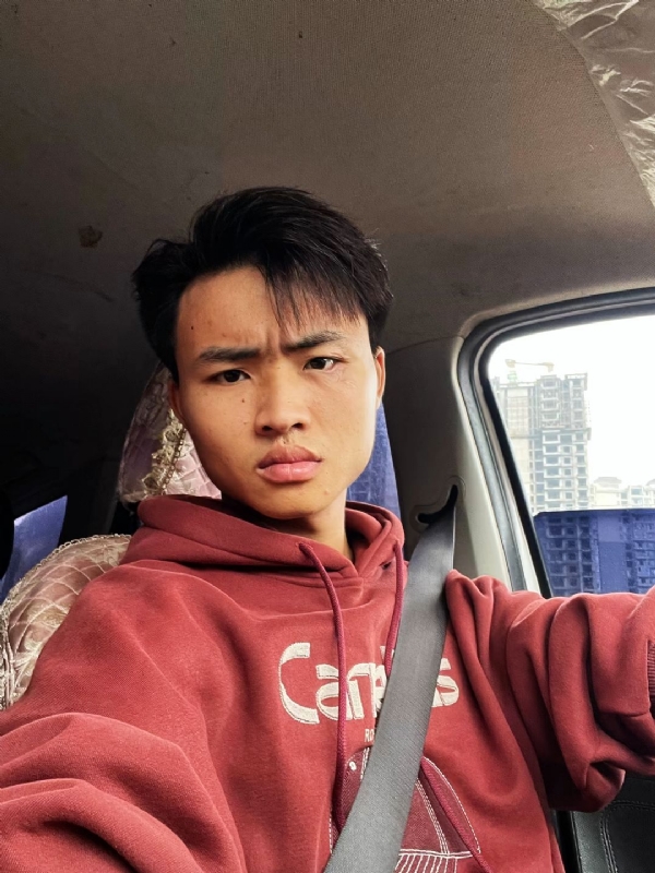 04单亲的第一张照片--绵阳相亲服务中心